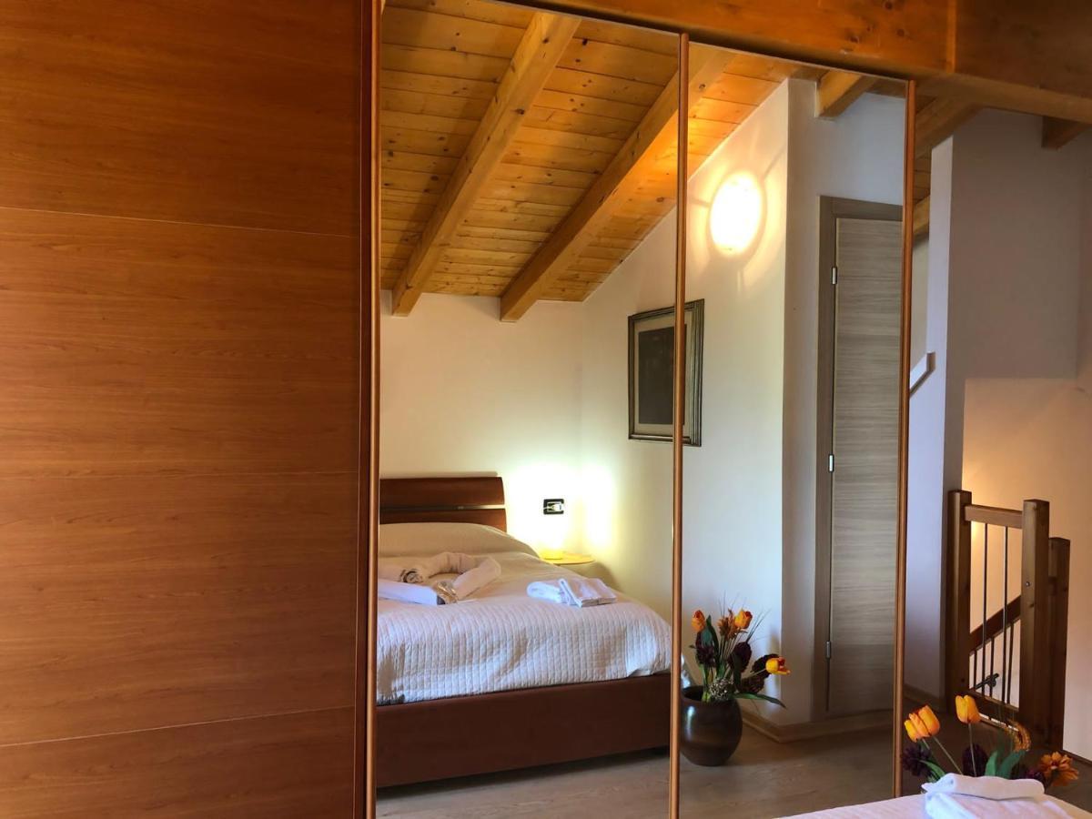 La Villetta In Residence Con Piscina E Vista Lago Parzanica ภายนอก รูปภาพ